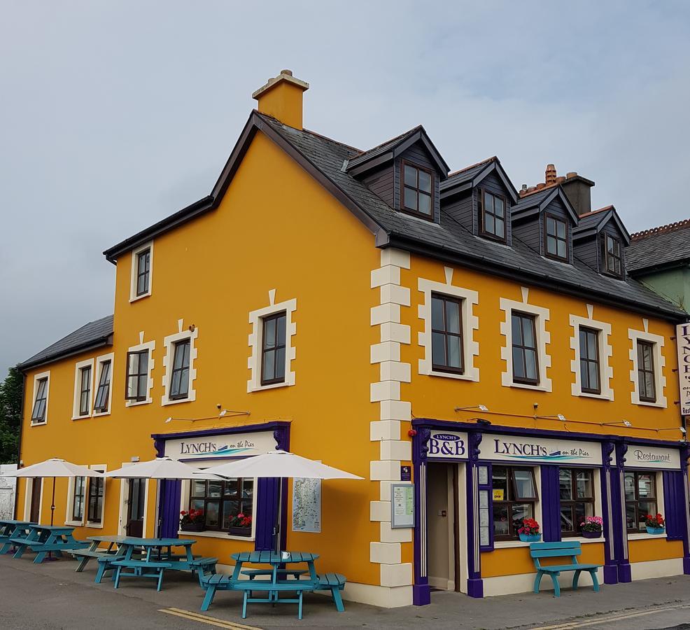 Bed and Breakfast Lynch'S On The Pier Castletownbere Exterior foto